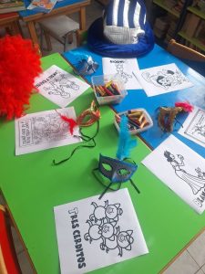 Estudiantes celebran el Día de las Bibliotecas Escolares CRA